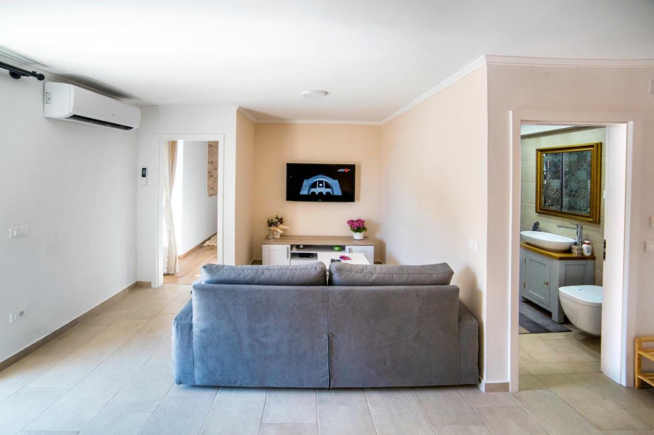 Emma Appartment Porec Exterior photo